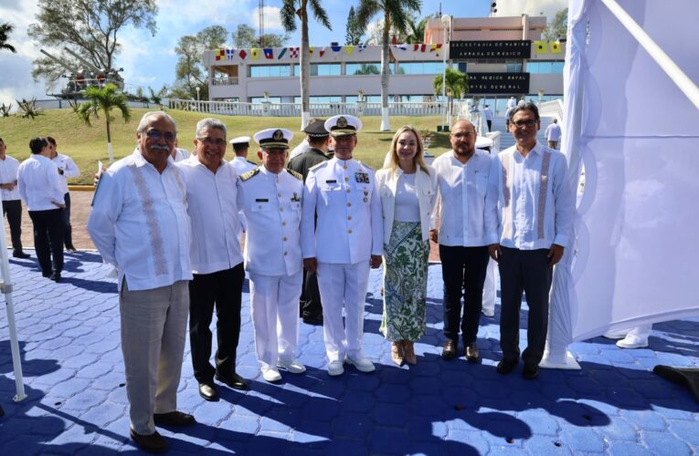 Asiste secretario general de Gobierno al 199 aniversario del “Día de la Armada de México” en la Primera Región Naval