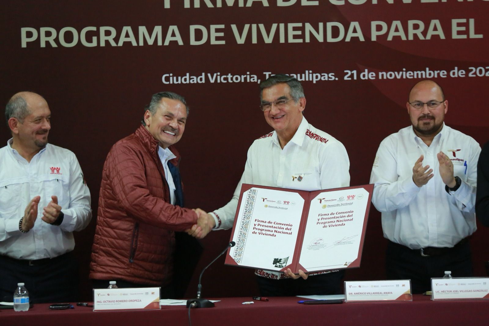 Firman convenio de colaboración que permitirá la construcción de 43 mil viviendas en 29 municipios del estado y el otorgamiento de 55 mil créditos por parte de Infonavit