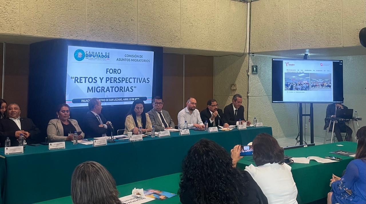 Llevan a cabo política en ámbito de migración.