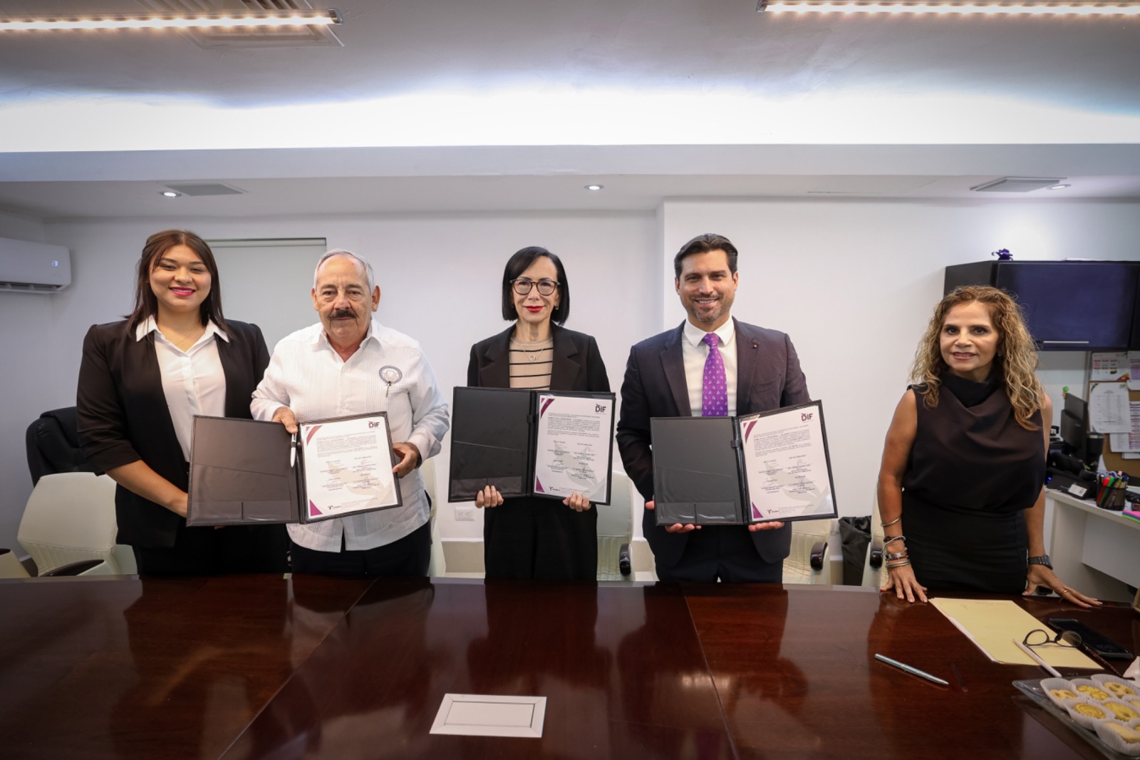 Convenoio entre Sistema DIF y Notarios de Tamaulipas
