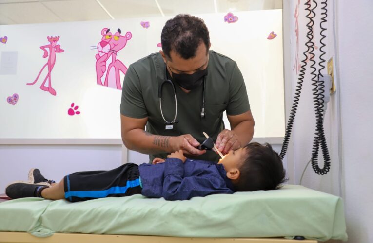 Atenta Secretaría de Salud por enfermedad de manos, pies y boca en la población infantil