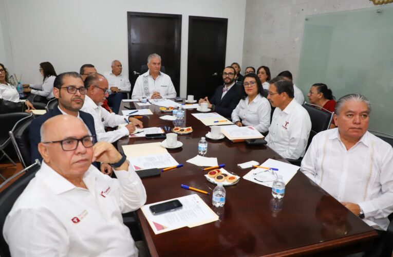 Presenta secretario de Salud estrategia de prevención para salud mental