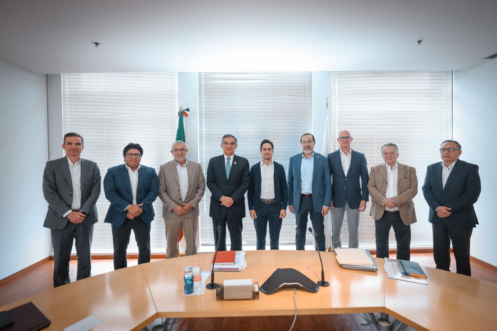 Gestiona gobernador ante Banobras