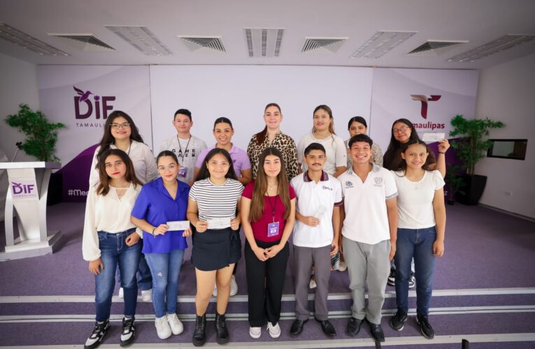 DIF Tamaulipas entrega la beca “Tamaulipas te agradece” a 200 jóvenes de 39 municipios