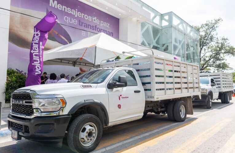 Dona SET 16 toneladas de víveres para afectados por inundaciones en la región huasteca