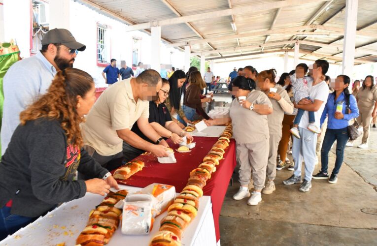 Celebran Día de Reyes con mega rosca de 20 metros en el CEDES Victoria