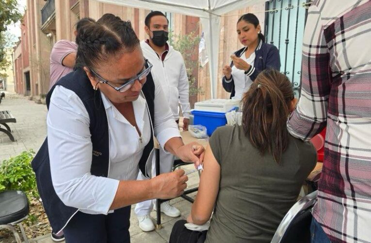 Mantiene Sector Salud vacunación intensiva y Equipo de Respuesta Rápida para contención del sarampión