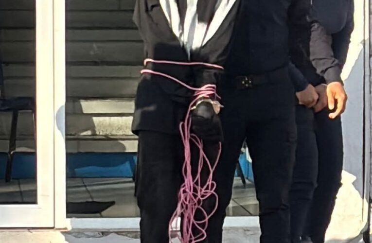 Tragedia, alumno acaba con la vida de dos maestra en escuela de Michoacán