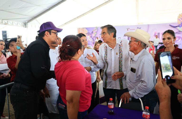 SEDENER entrega dos estufas eficientes de leña en la brigada del DIF Tamaulipas