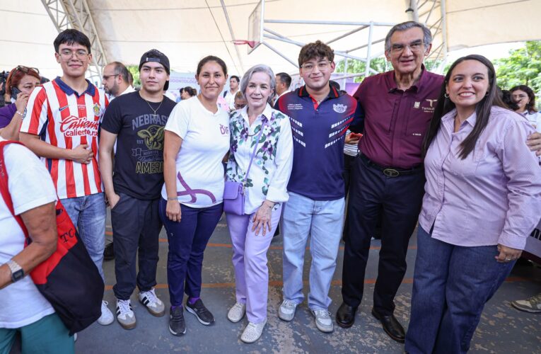 Américo y María de Villarreal acercan servicios de salud a las familias a través de Lazos del Bienestar